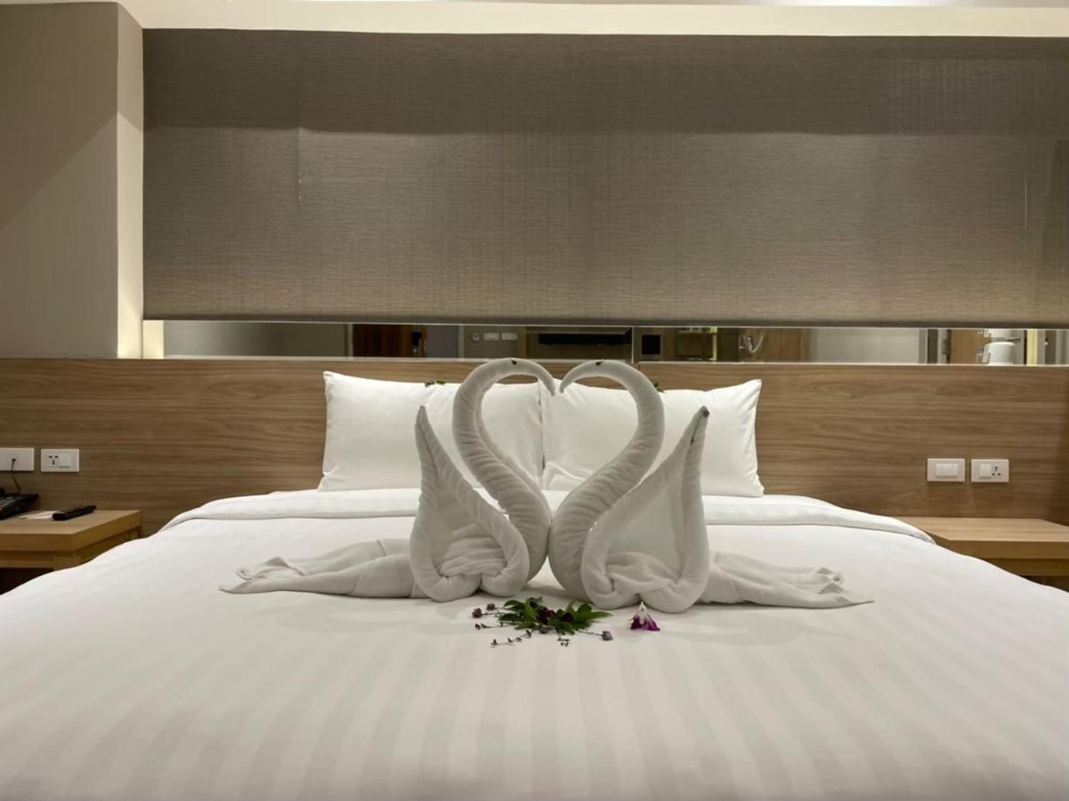 Khách sạn Almas 4*