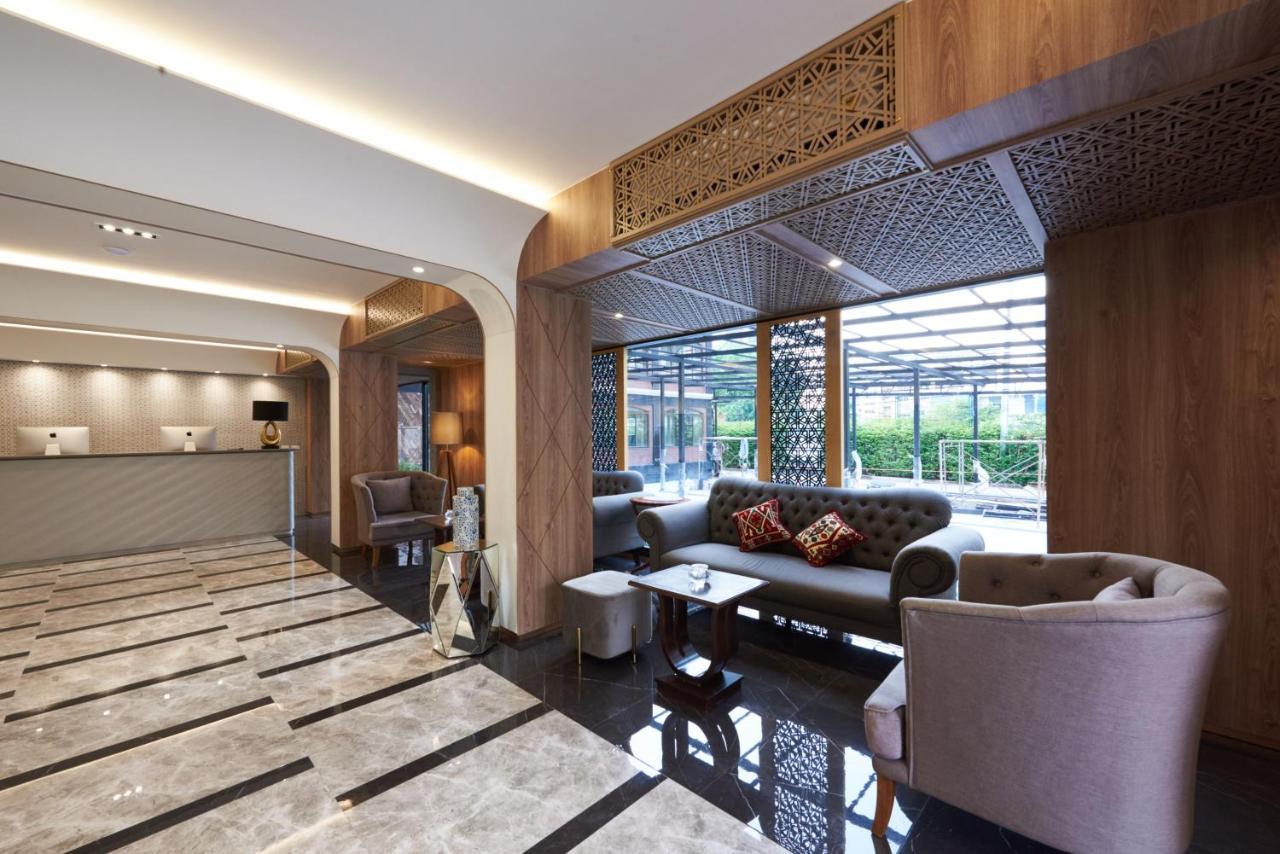 Khách sạn Almas 4*